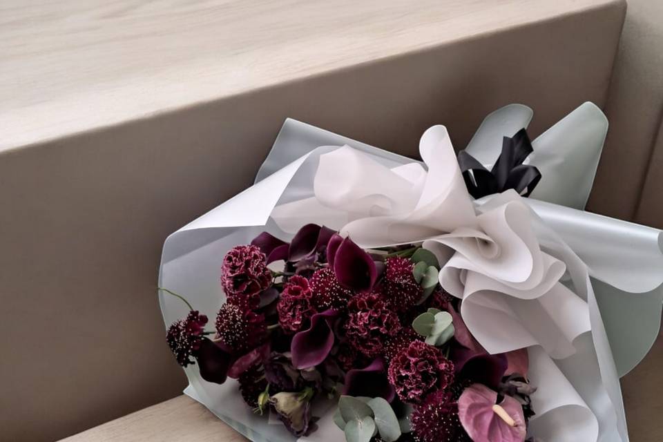 Ramo con flores vino