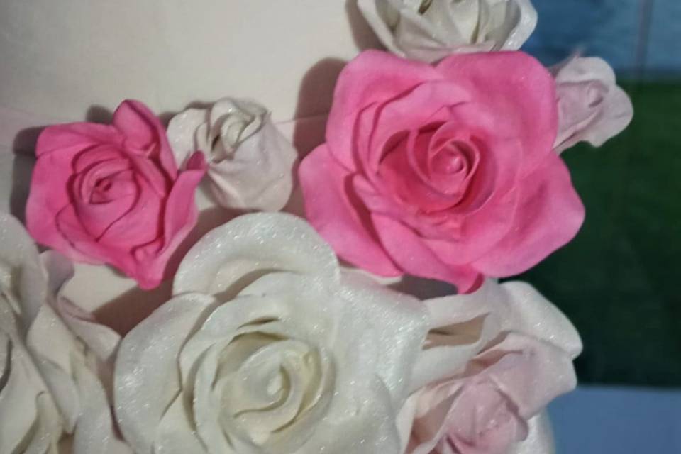 Rosas en rosa y blanco