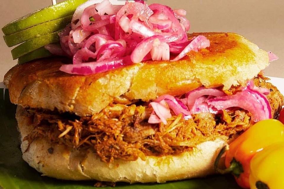 Cochinita Pibil Express