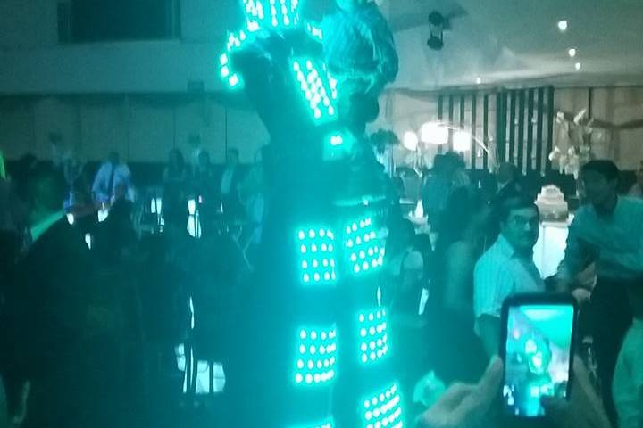 Show robot led