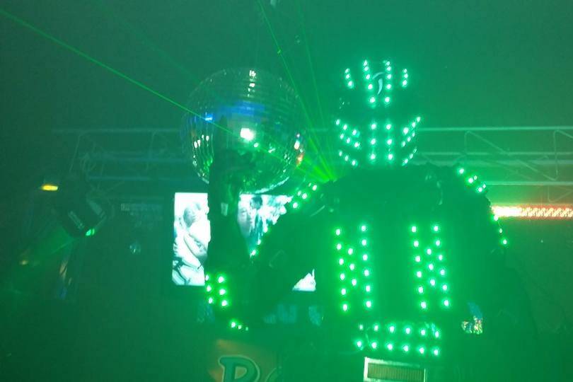 Show robot led