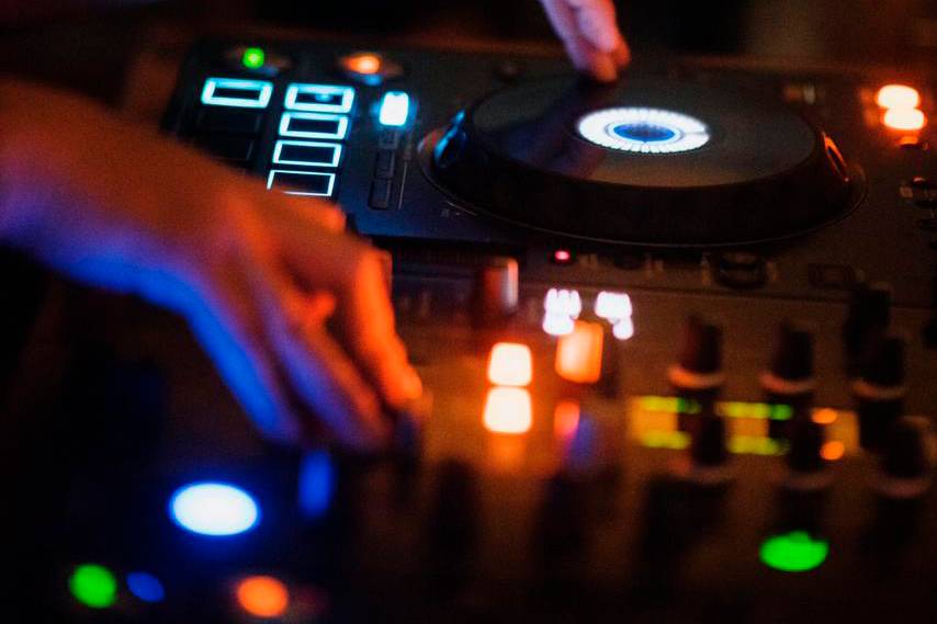 Ciruela Producciones