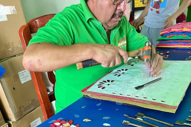 Papel picado artesanal