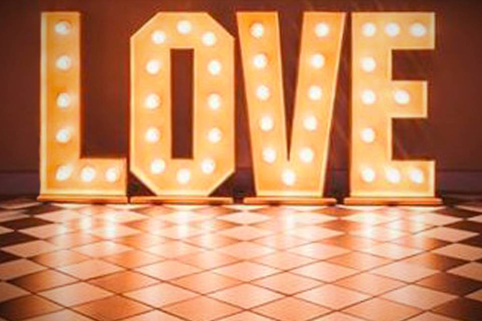 Love Bodas