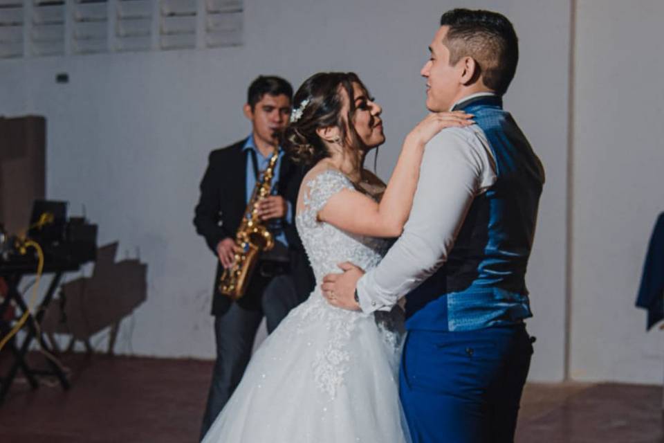 El baile de los novios