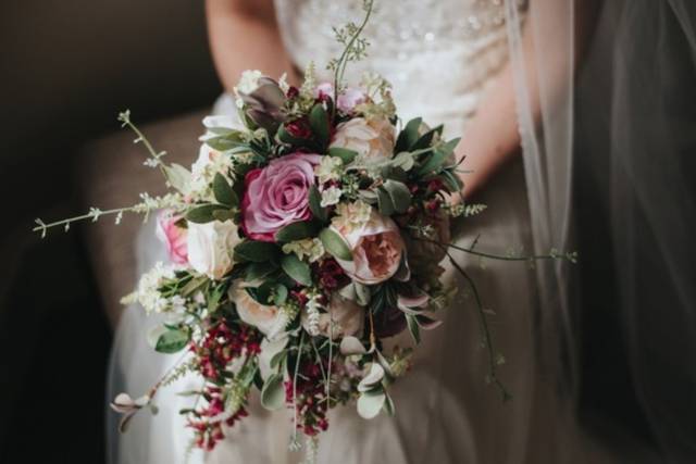 Dol Weddings - Planners & Flowers