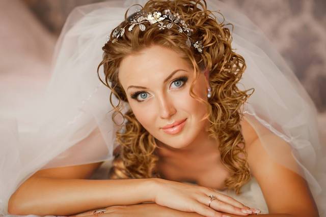 Maquillaje y peinado novia