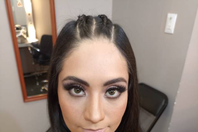 Peinado y maquillaje