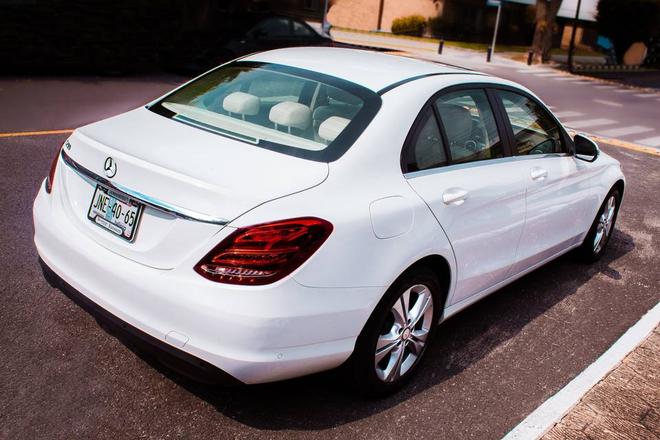 Mercedes-benz C200