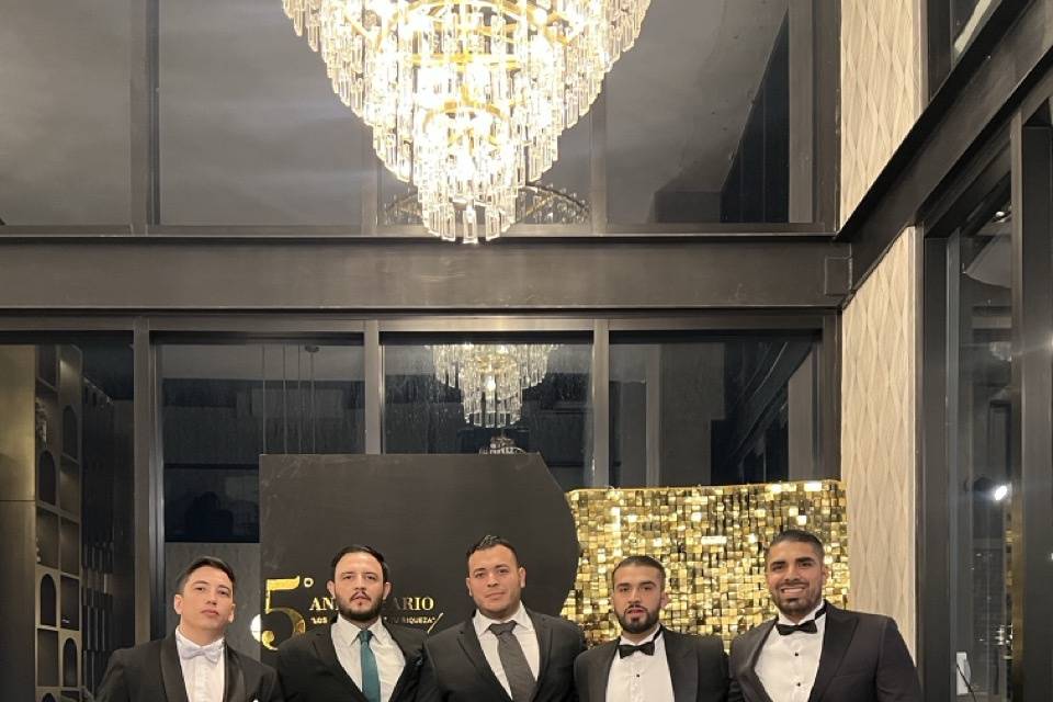 Trajes para evento empresarial