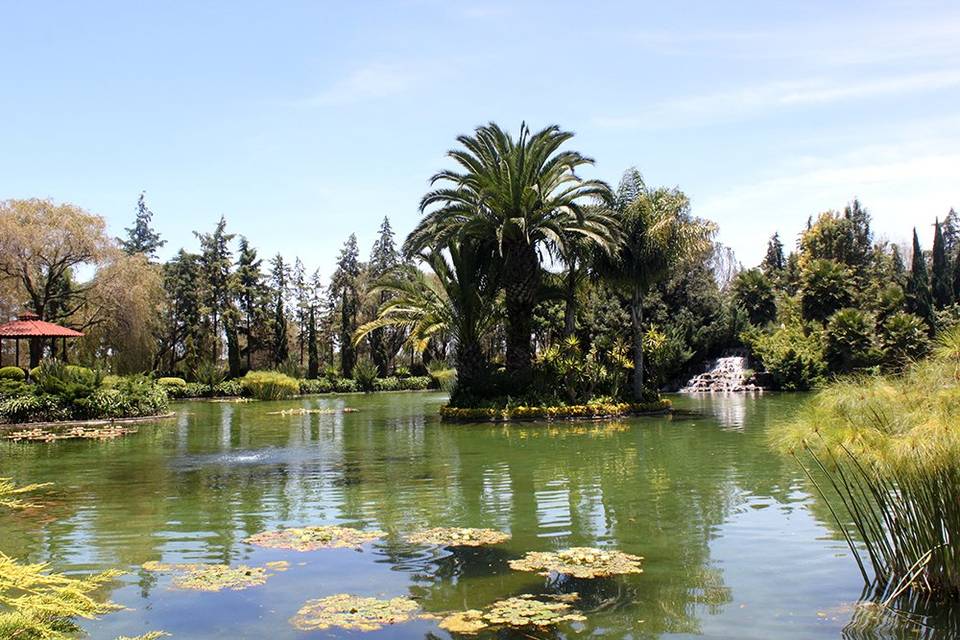 Lago imperial beso de la luna