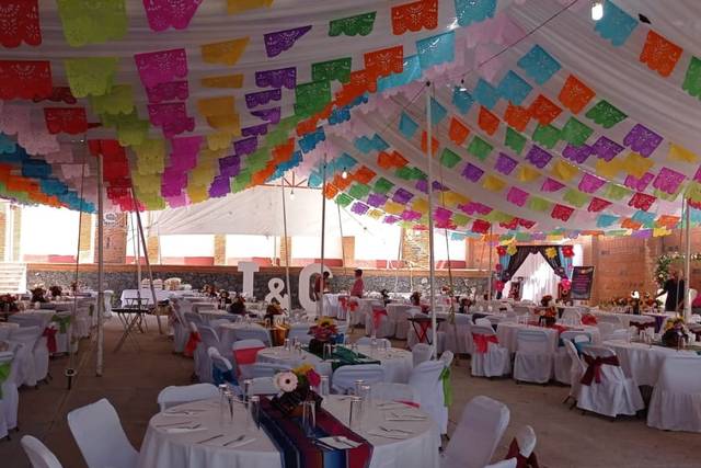 Tela y papel picado