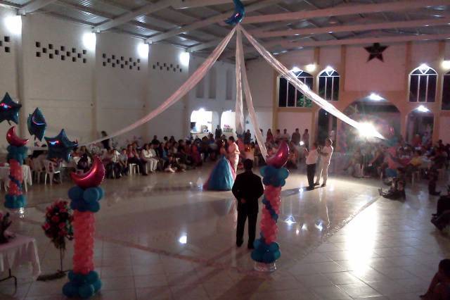 Salón De Eventos Tres Soles