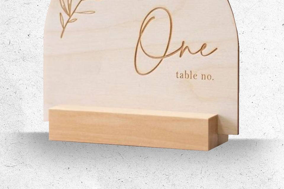 Centro con número de mesa