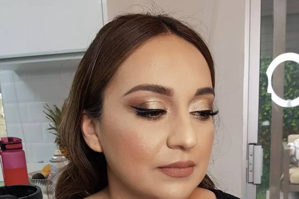 Maquillaje soft glam