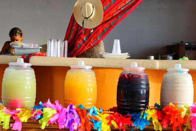 Aguas frescas boda mexicana