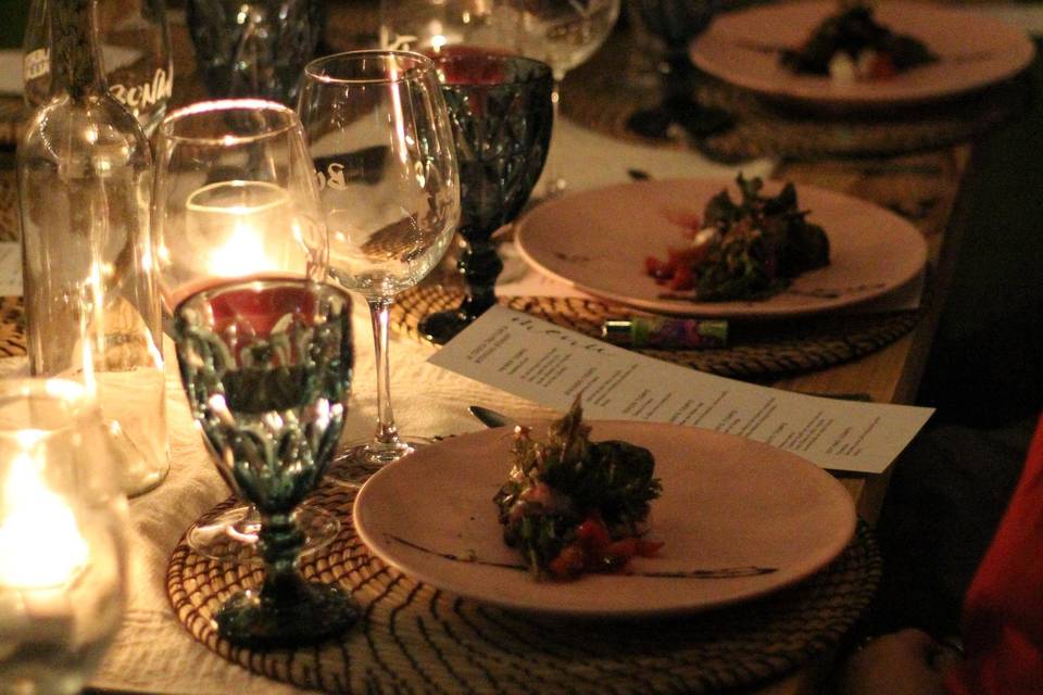 Decoración de mesa con velas