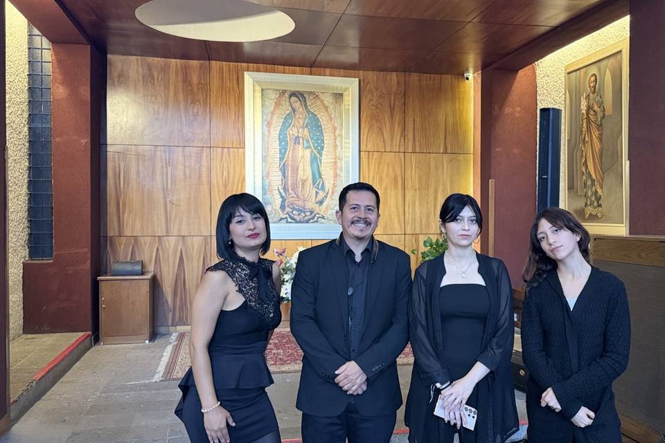 Coro para ceremonia religiosa