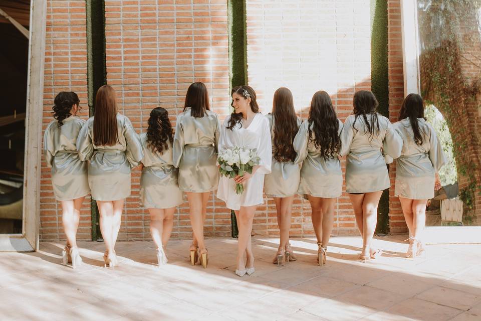 Damas