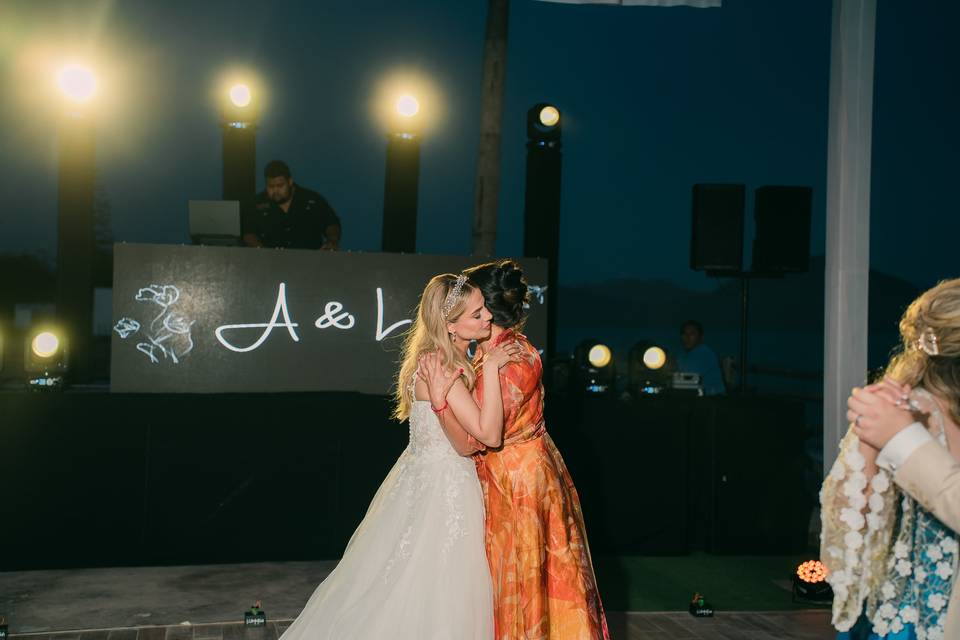 Andrea & Luis