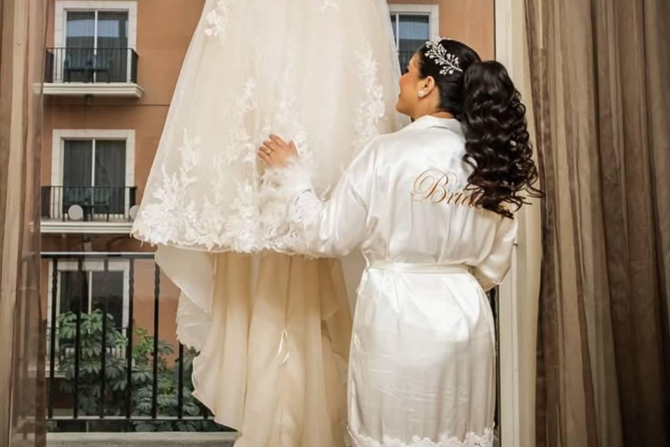 Evelyn getting ready🪄