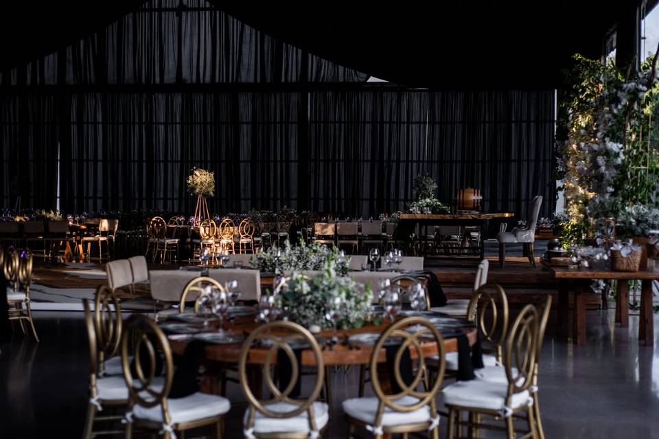 SEATING