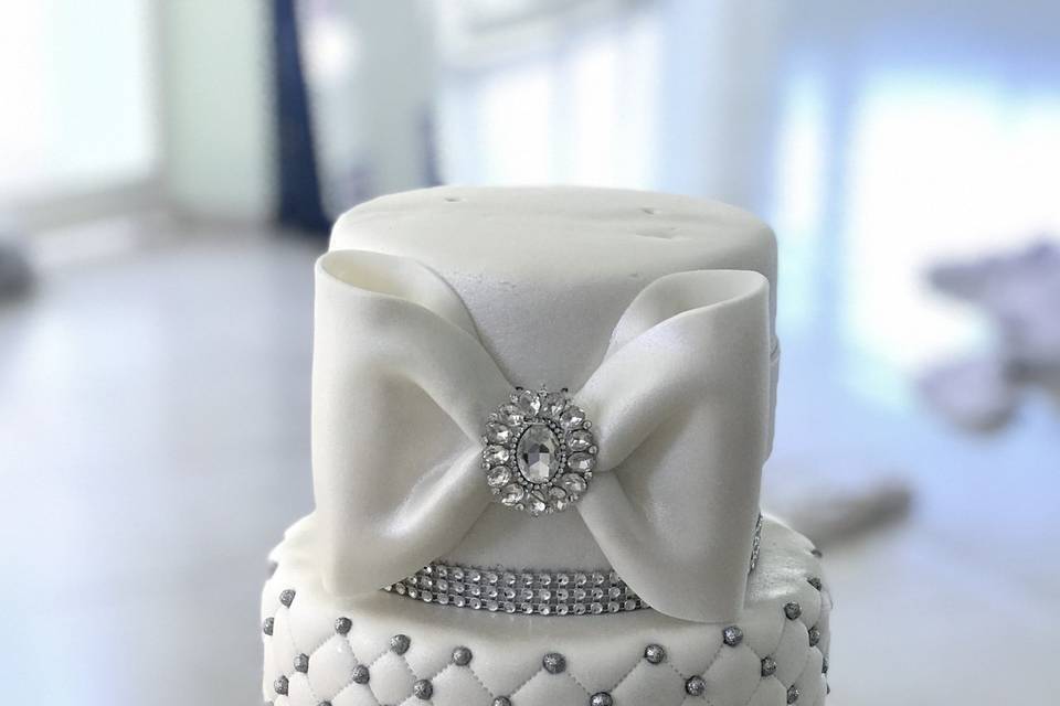 Pastel con flores de fondant