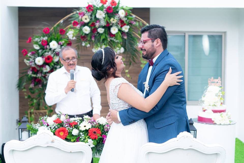 Al fin casados