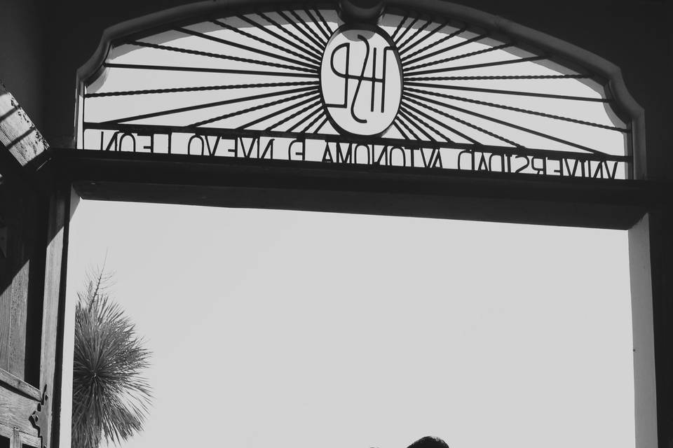 Pareja en la entrada