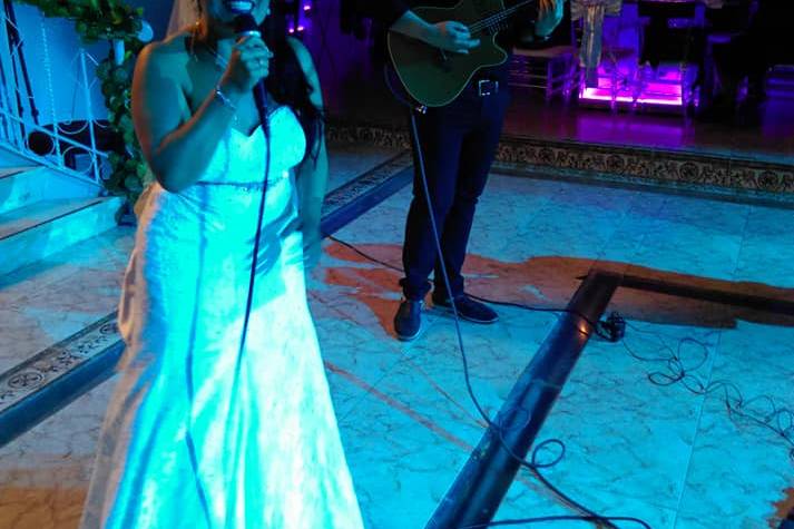 Boda 2018, la novia cantando