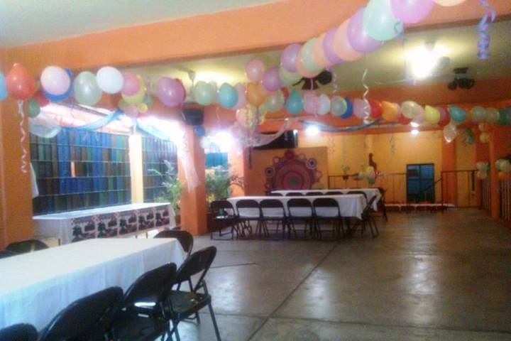 Salón de Fiestas Lares