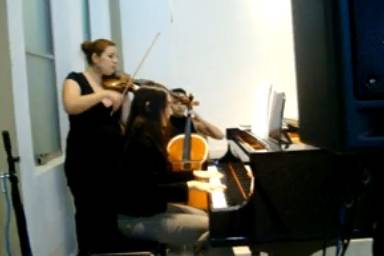 Marcha de Mendelson con dueto de cuerdas y piano