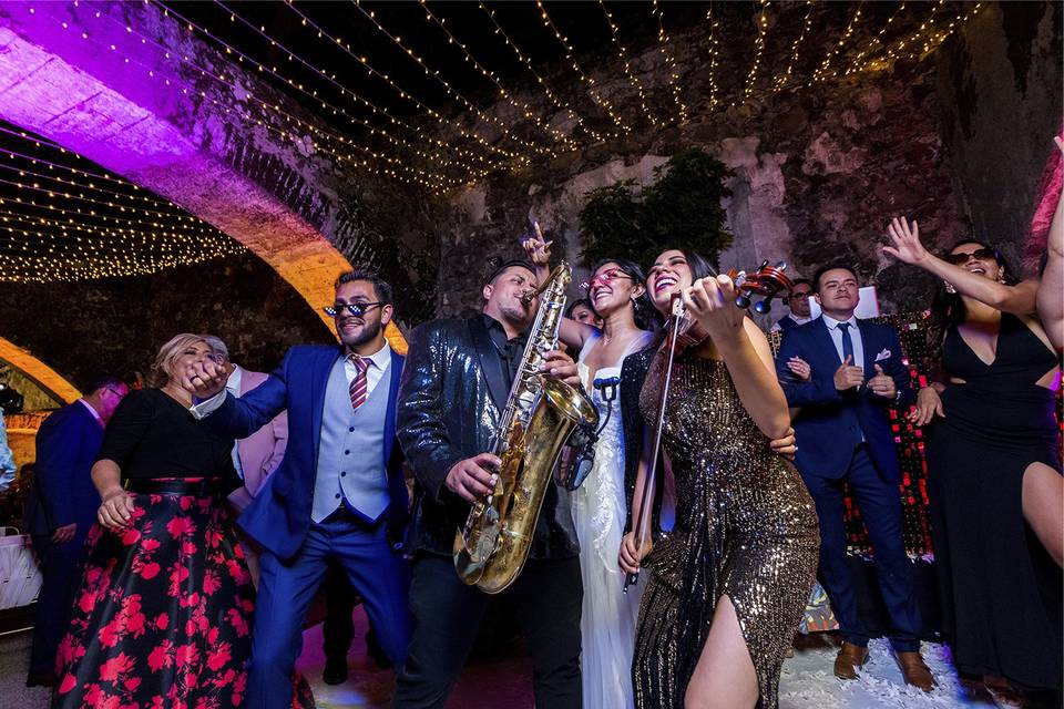 Violín y Sax Show