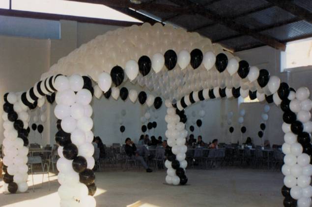 Globos blanco y negro