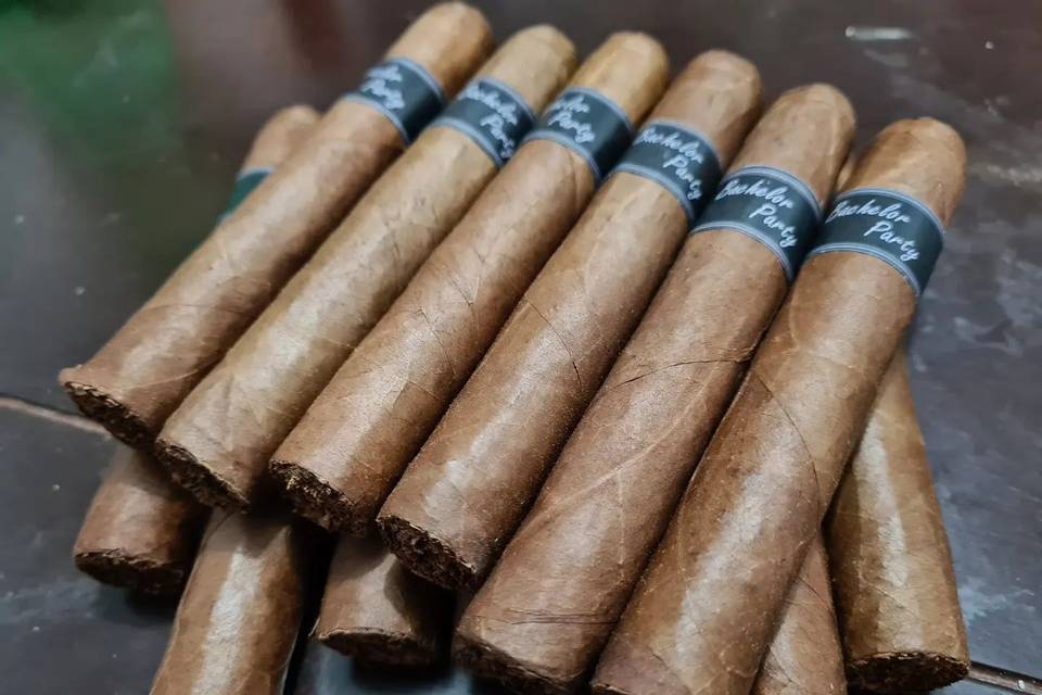 Puros C E Fine Tobacco