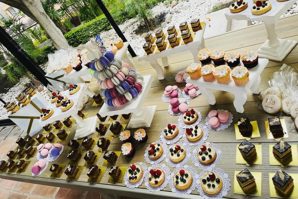 Postres en la mesa