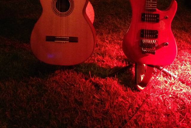 Show con 5 guitarras