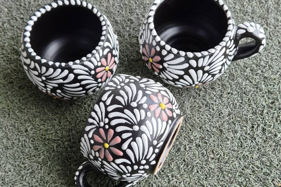 Taza negra