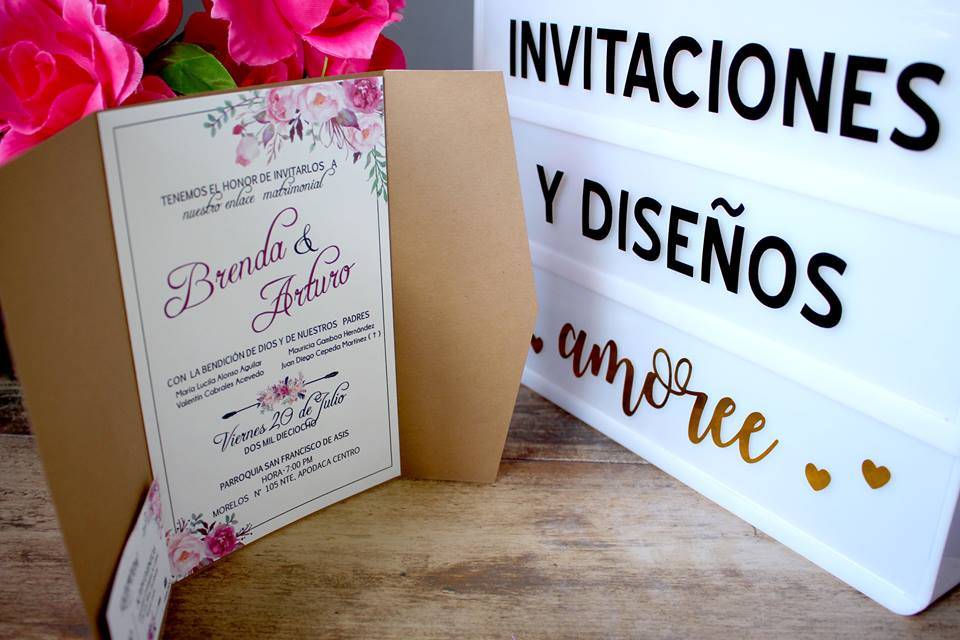 Invitaciones y Diseños Amoreé