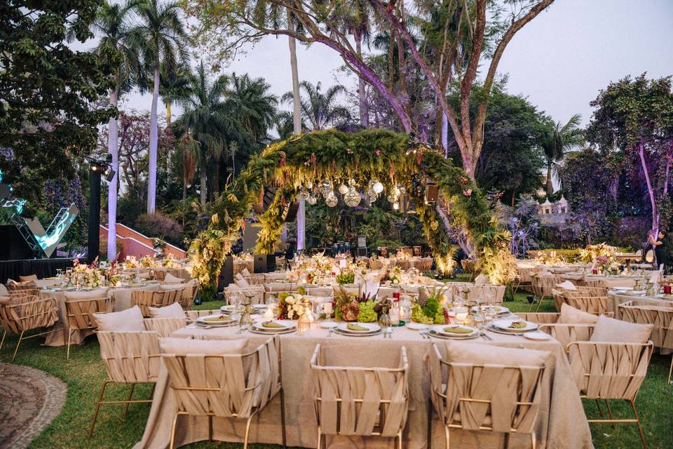 Boda P&J Montaje en jardín