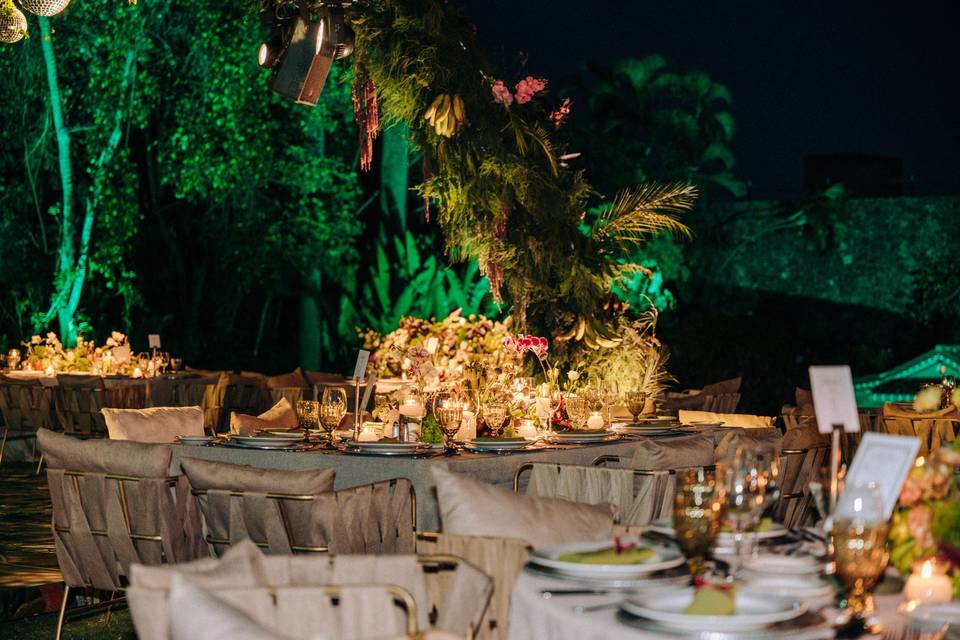 Boda P&J Montaje en jardín