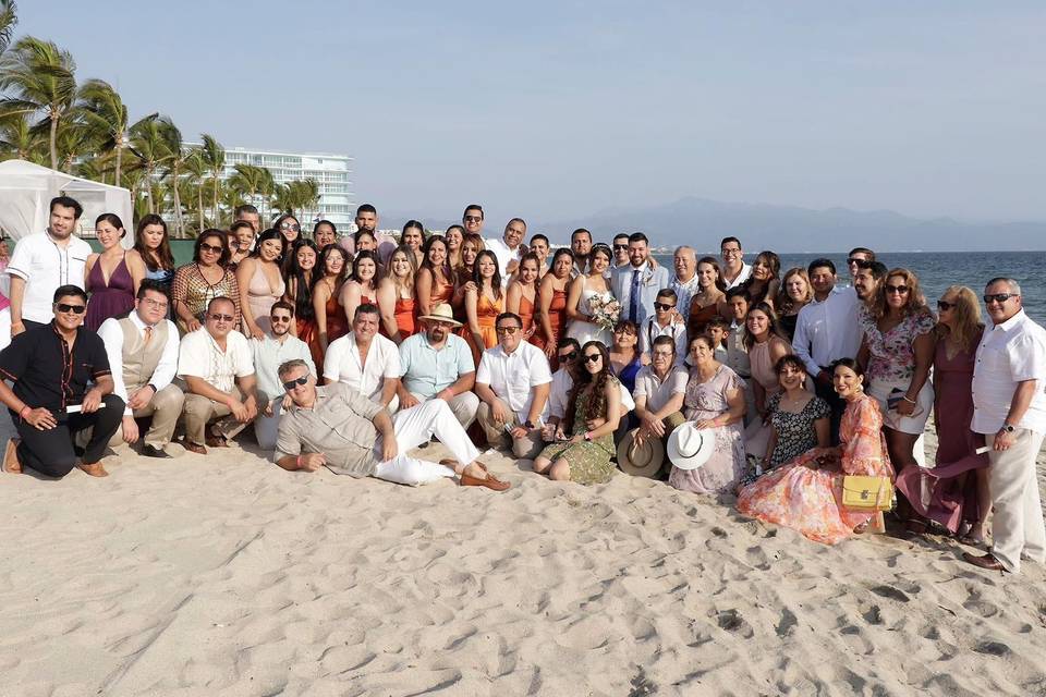 Foto grupal en playa