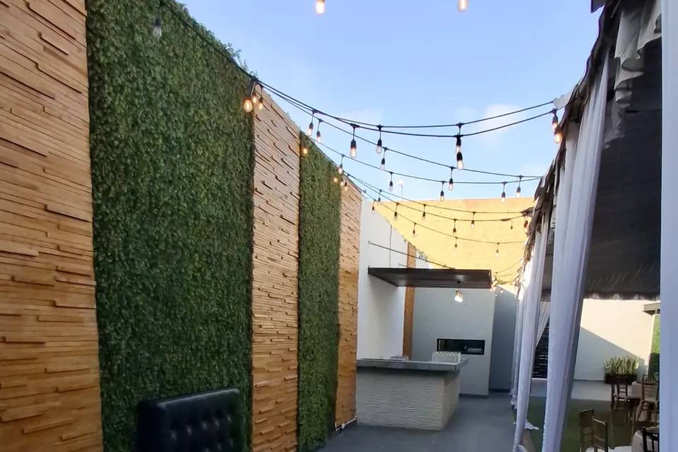 Espacio al aire libre y techado para eventos