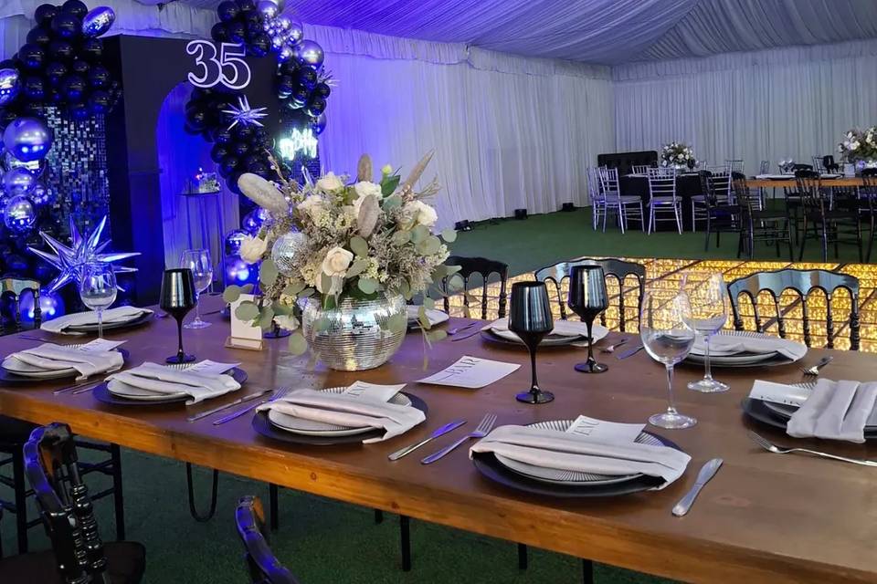 Espacio al aire libre y techado para eventos