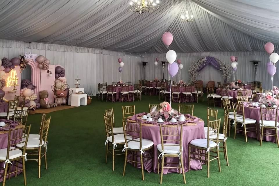 Espacio al aire libre y techado para eventos