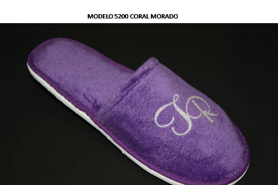 Modelo 5200 morado