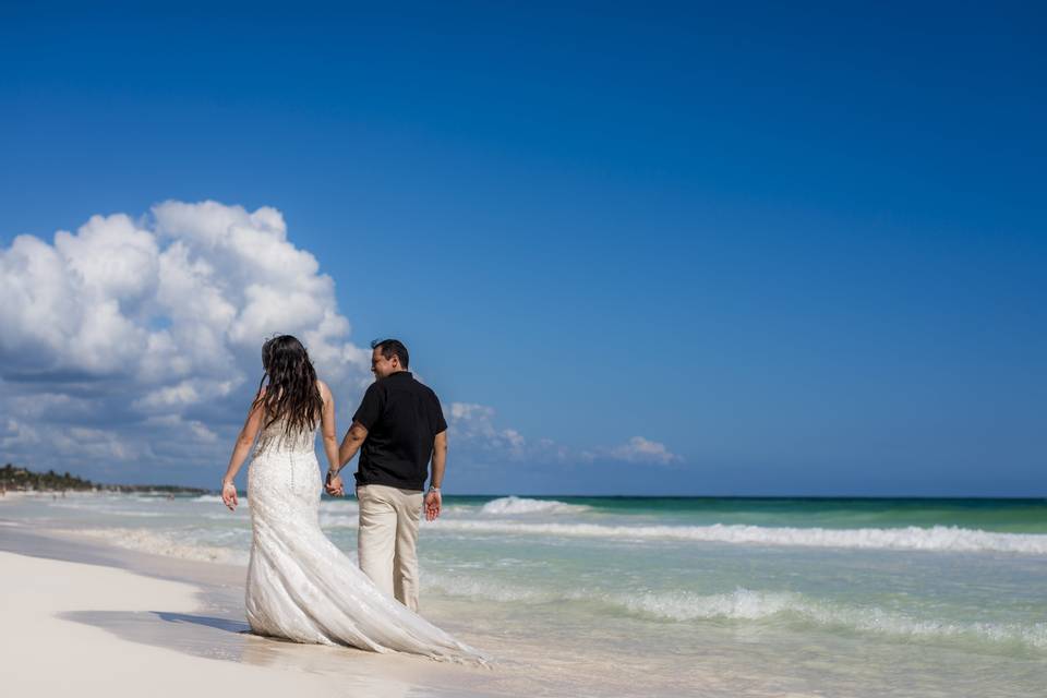 V + C TRASH THE DRESS