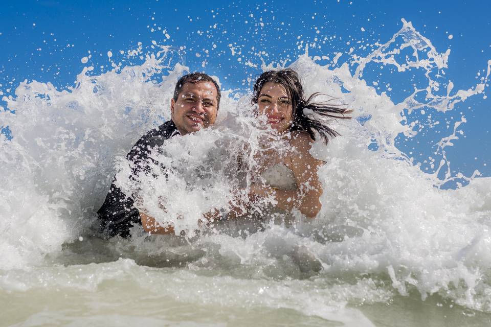 V + C TRASH THE DRESS