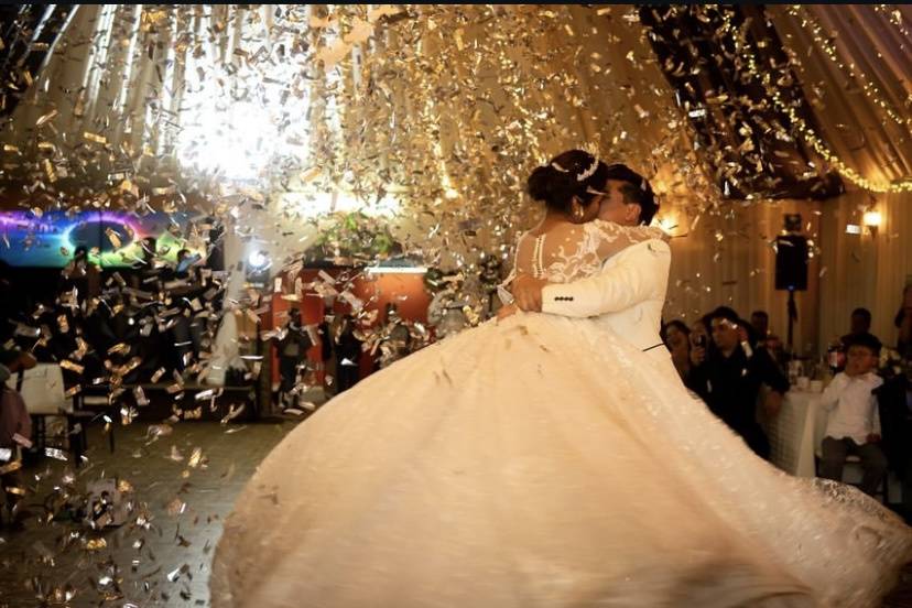 Cañón lanza confetti