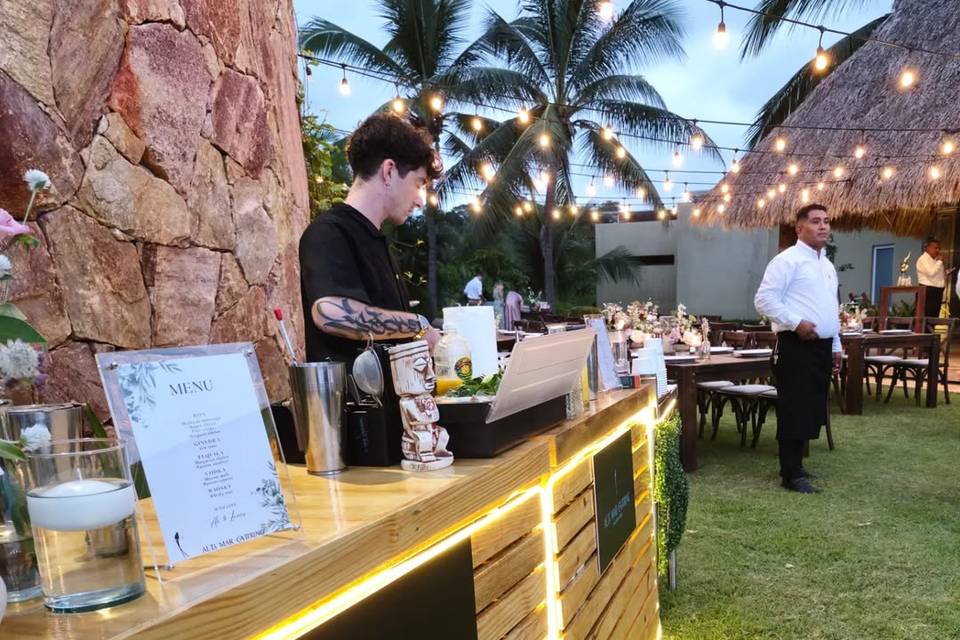 Barra de bebidas iluminada